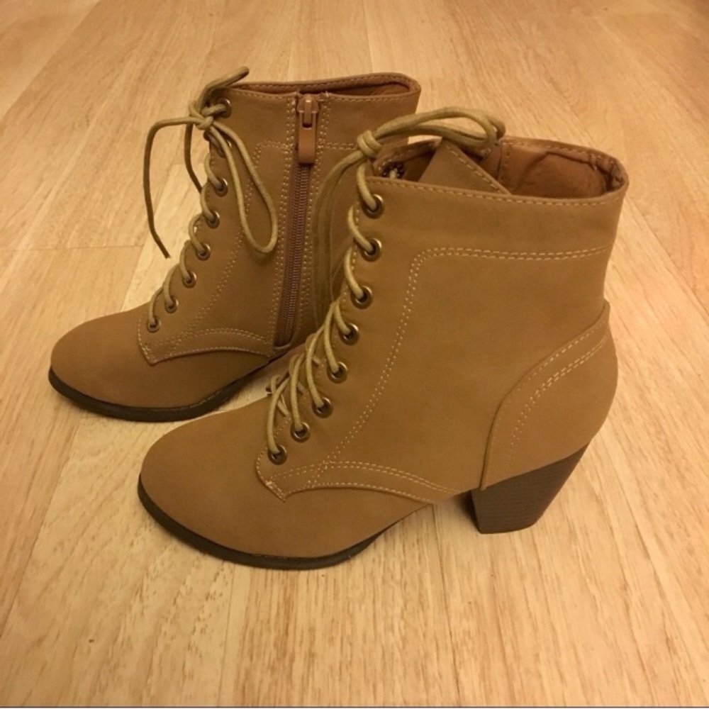 NEW! Tan Lace-Up Booties